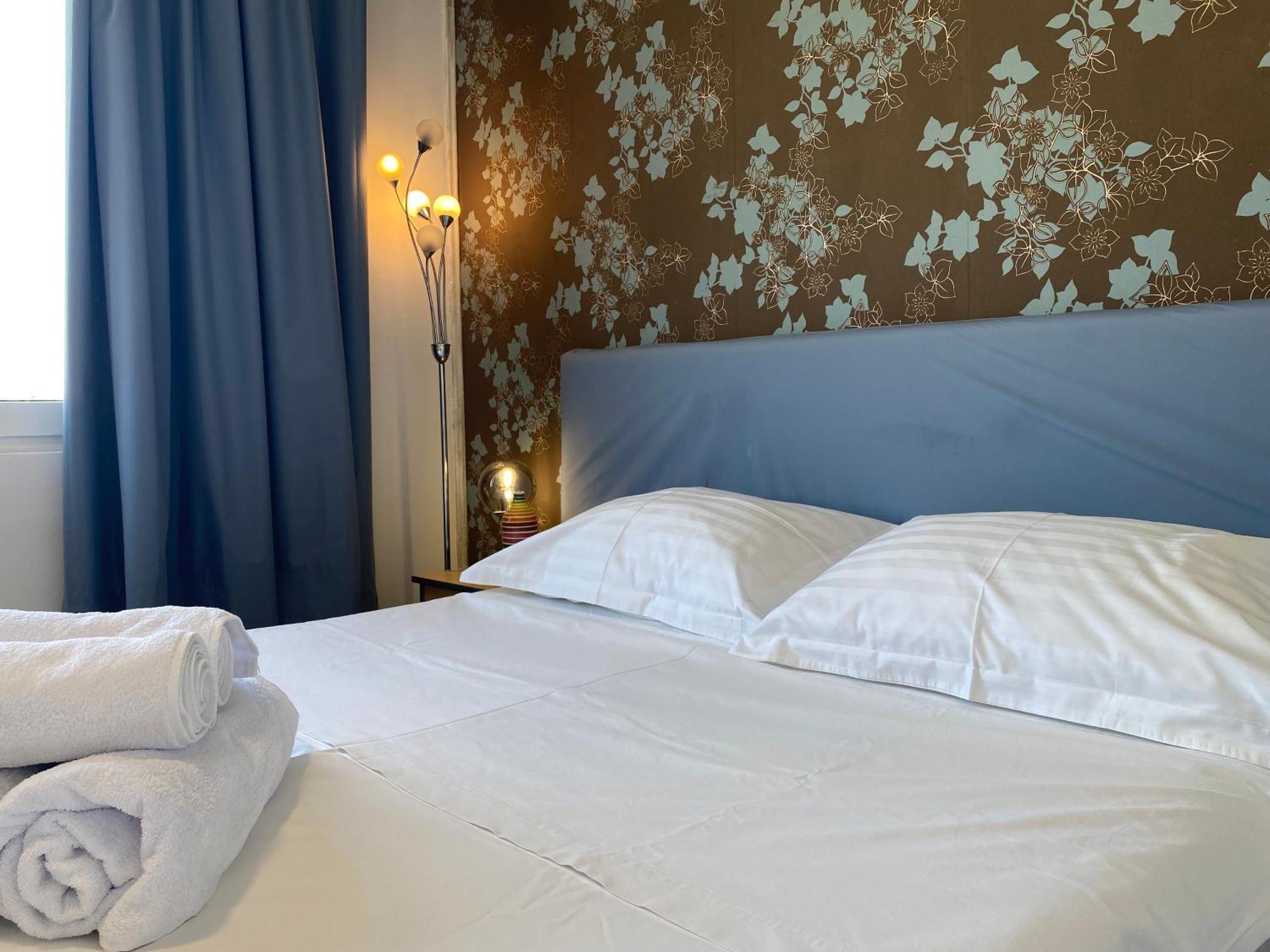 The Dome, Sala Palatului, Walking Distance To The Old Town Apartment บูคาเรสต์ ภายนอก รูปภาพ